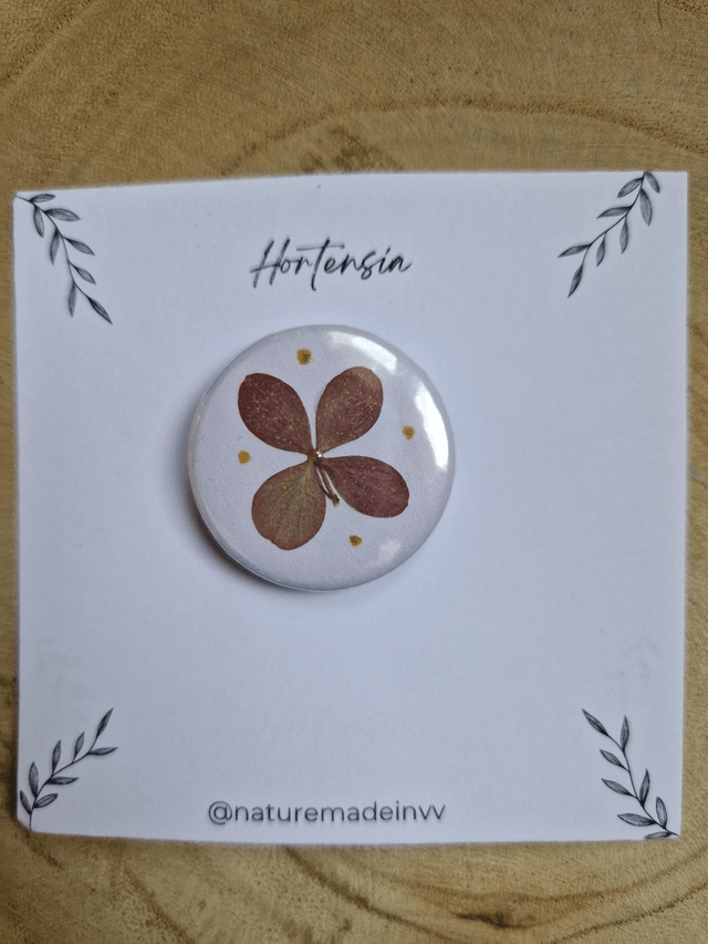 Badge fleuri "hortensia "
