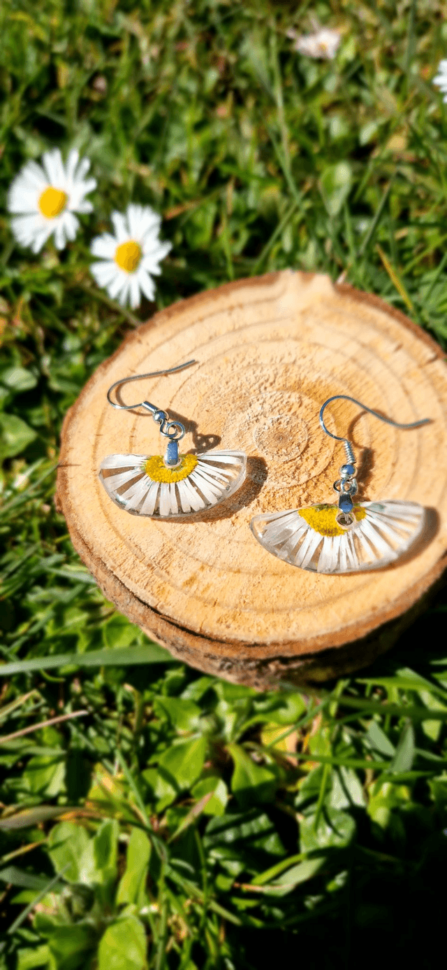 Boucles d'oreilles pendantes "Pâquerette"