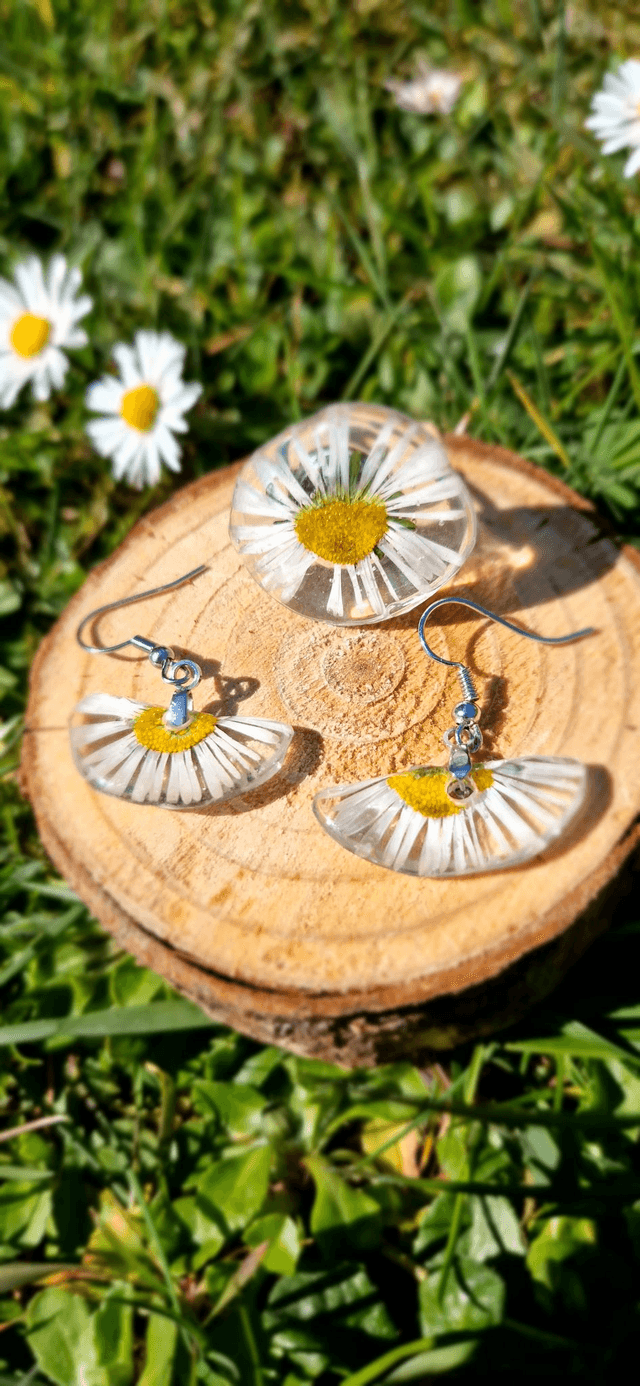 Boucles d'oreilles pendantes "Pâquerette"