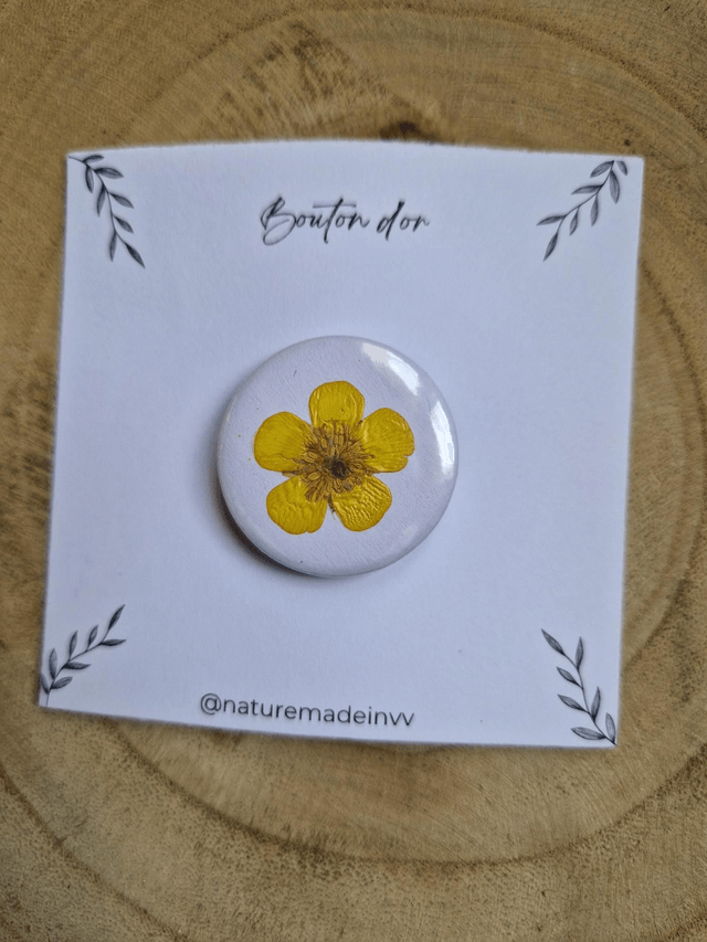 Badge Fleuri "Bouton d'or"